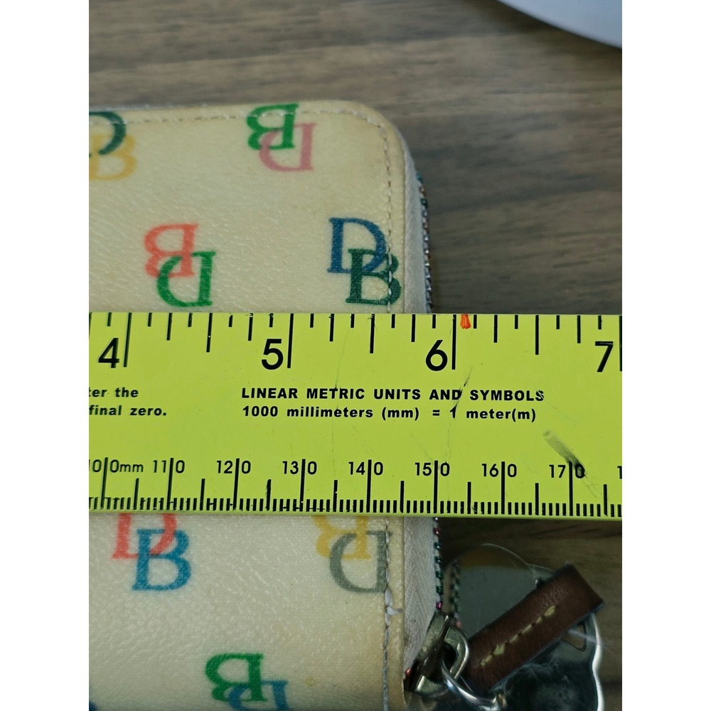 Dooney & Bourke Rainbow Monogram Zip Around Wallet Cream Heart Charm Y2K - Picture 14 of 15